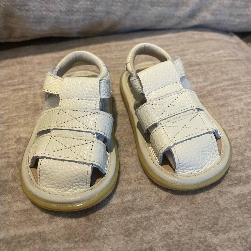 NWOT Lonsoen Genuine Leather Sandals
